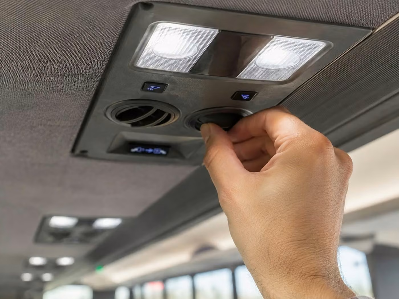 bell 18 passenger minibus climate control