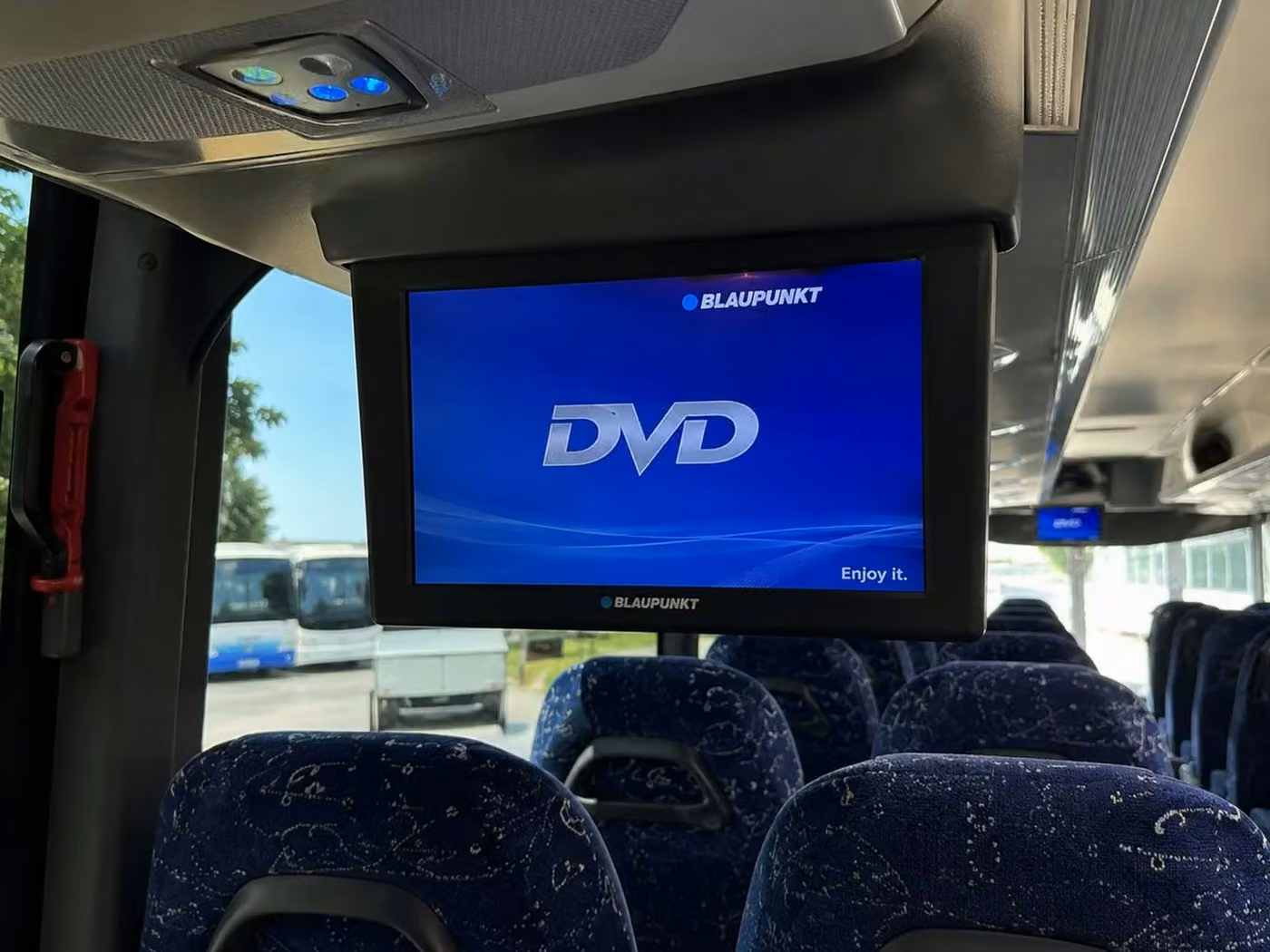 bell charter bus tv monitors